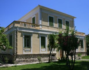 Villas near Lefkada town?